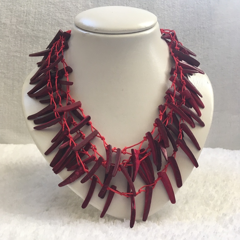 ✨NEW✨ Red Layered Bamboo Wood Wind Chime Necklace - Picture 1 of 5